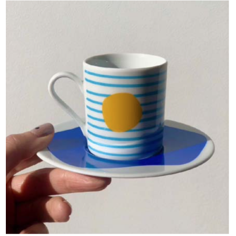 Tasse espresso + soucoupe en porcelaine Sea Sun Sky A FUTURE PERFECT, vue de face