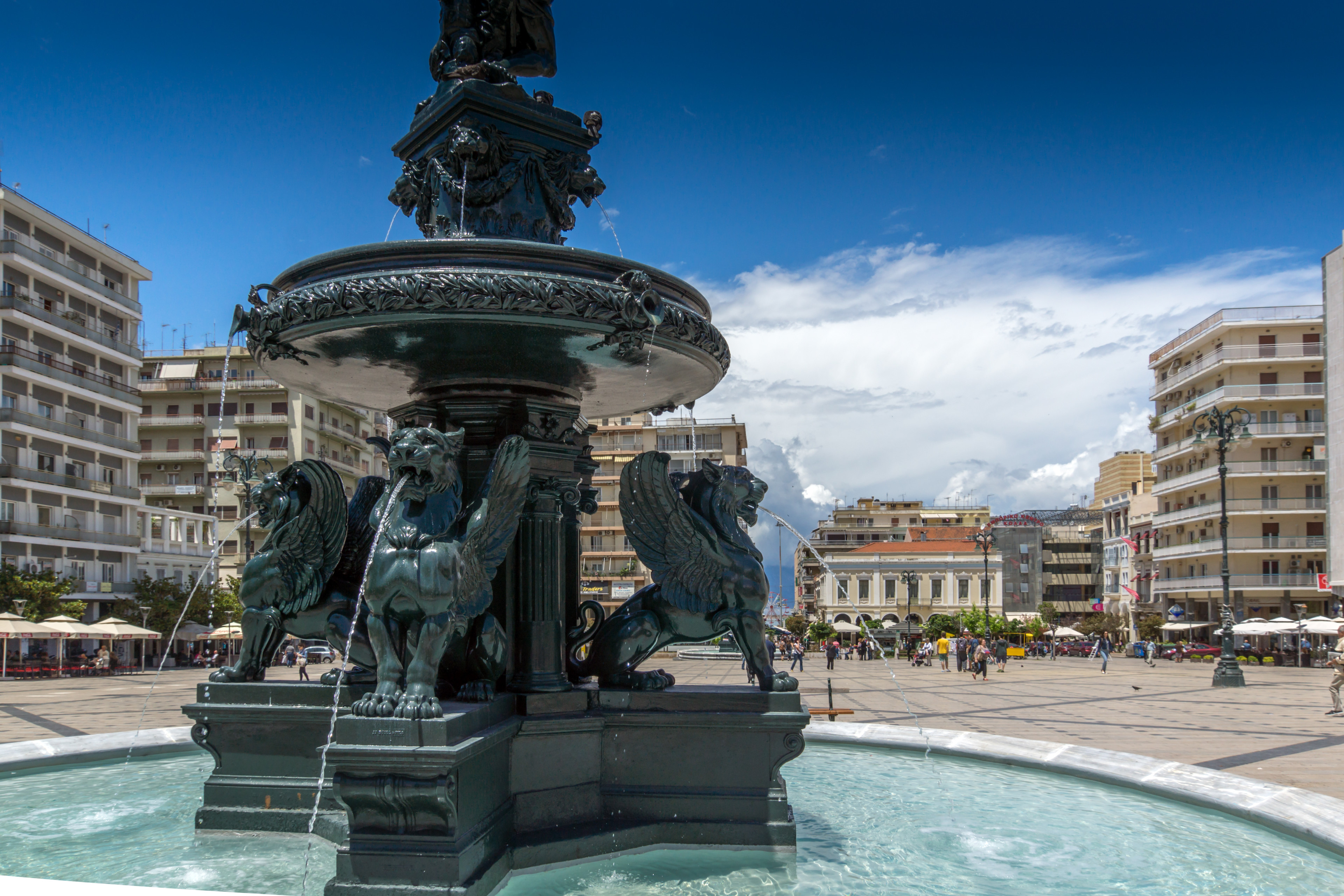 Patras, the city of the carnival - Poupadou